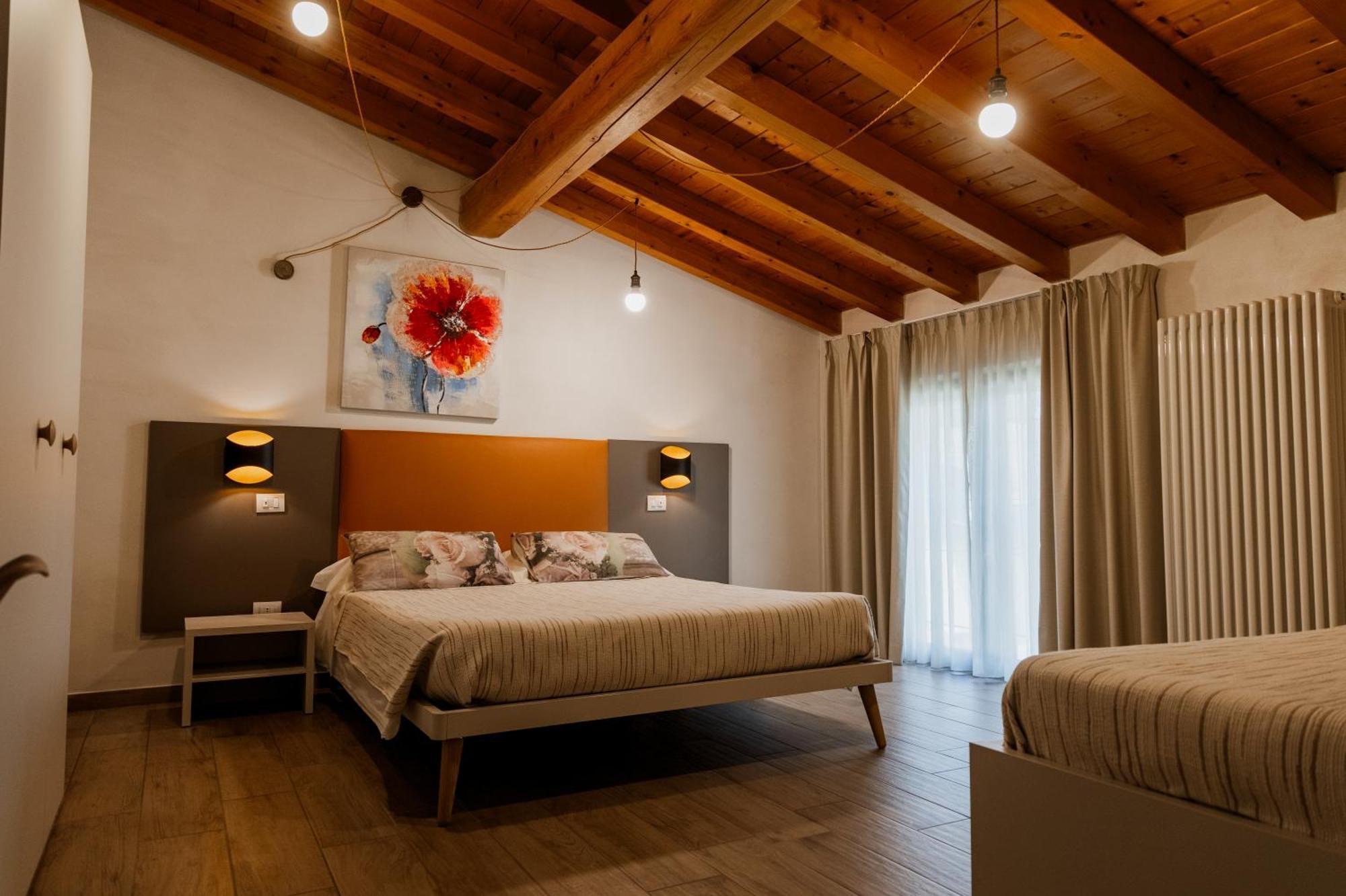 Agriturismo" Il Glicine Bianco" Монцамбано Экстерьер фото